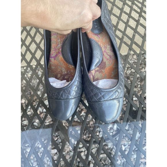 Born Leather Quilted Flats - Size 38/7- Gray - Picture 6 of 8